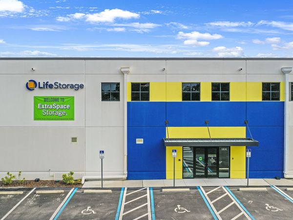 Extra Space Storage facility at 1016 N Belcher Rd - Clearwater, FL