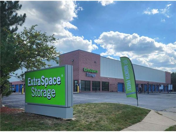 Extra Space Storage facility at 115 Jacqueline Ln - High Ridge, MO