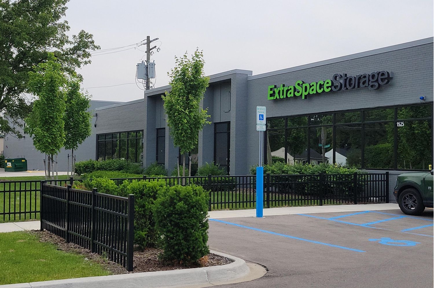 5×5 Self Storage Unit in Ferndale, MI 1525 Wanda St Ferndale, Michigan