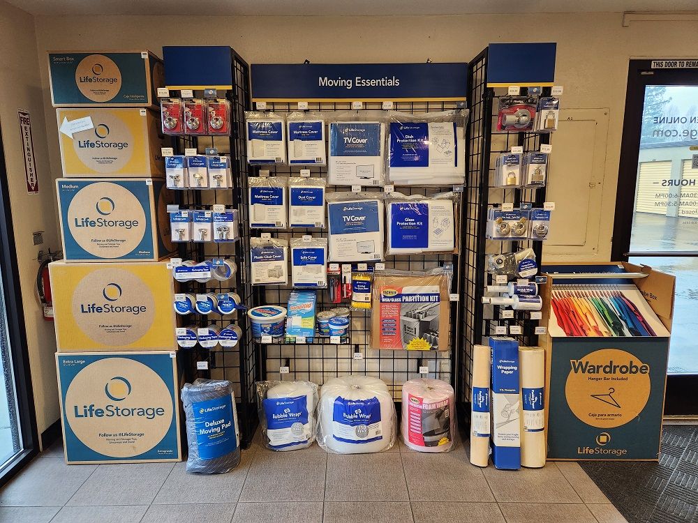 Extra Space Storage  601 Martin Ave in Santa Rosa, CA