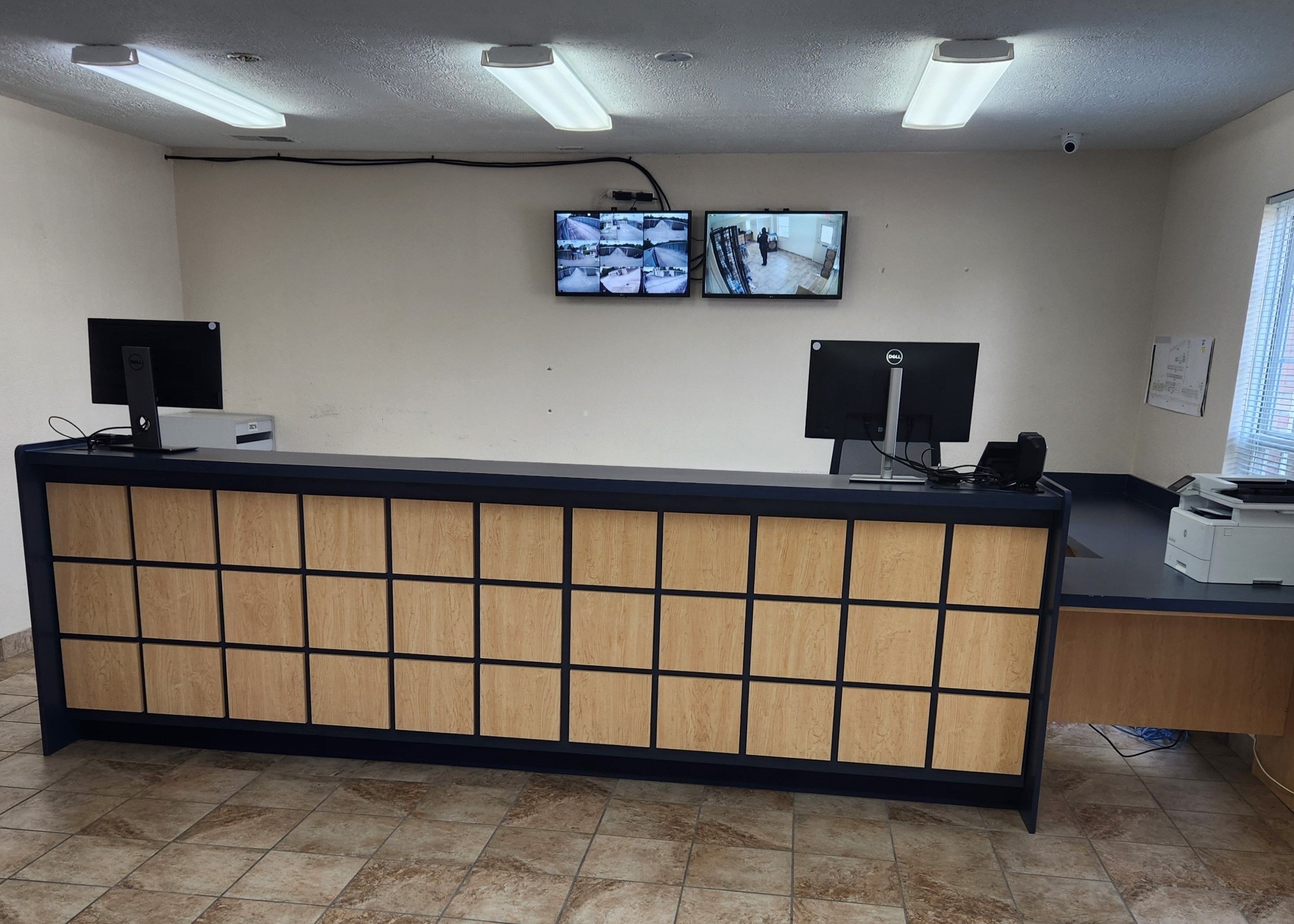 20×10 Parking Lot in Columbus, OH 851 W Henderson Rd Columbus, Ohio 3