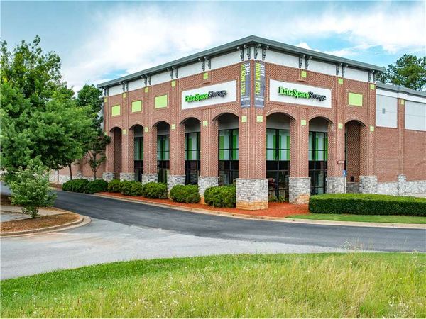 Extra Space Storage facility at 11640 Jones Bridge Rd - Alpharetta, GA