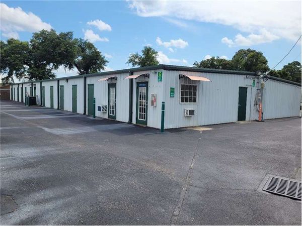 Extra Space Storage facility at 5515 Woodbine Rd - Pace, FL