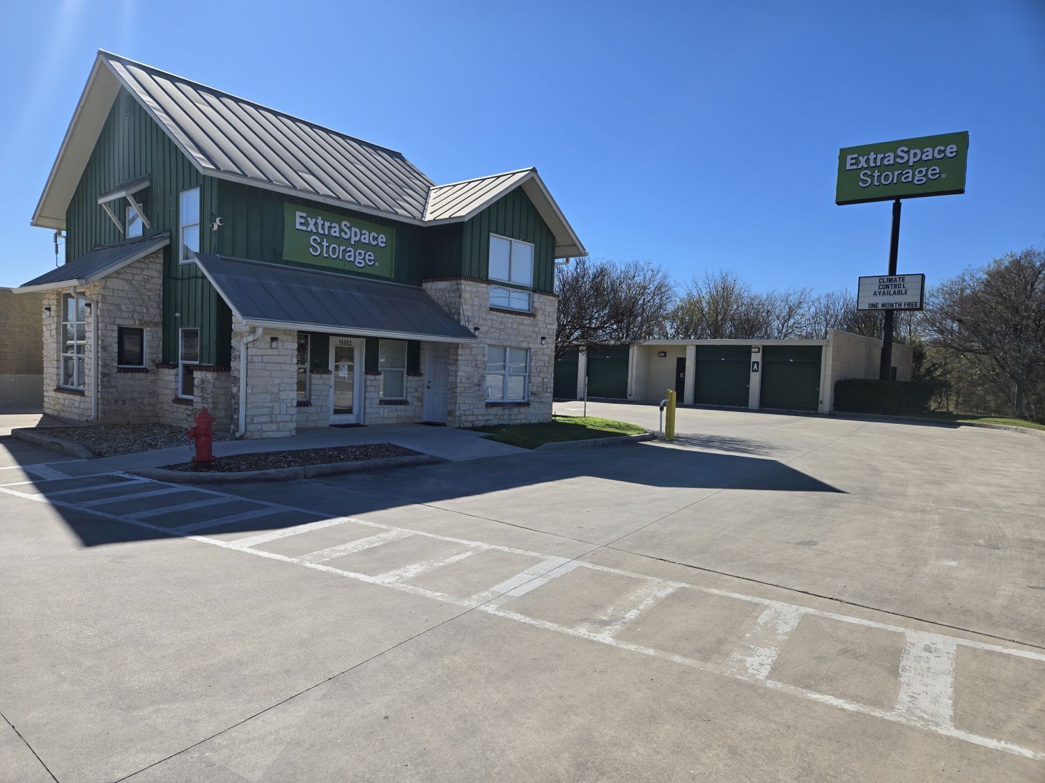 5×5 Self Storage Unit in San Antonio, TX 16002 Nacogdoches Rd San Antonio, Texas
