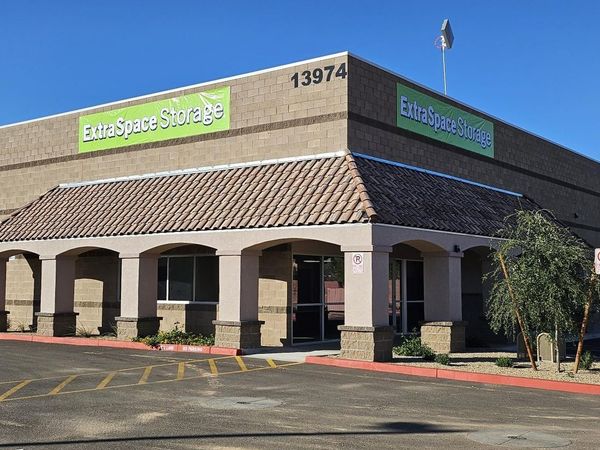 Extra Space Storage facility at 13974 N Reems Rd - Surprise, AZ