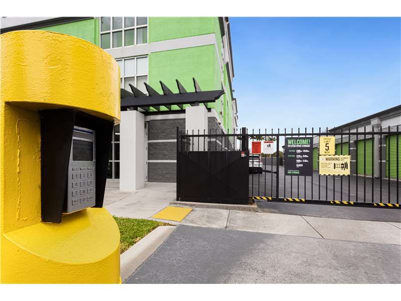 5×5 Self Storage Unit in Fort Lauderdale, FL 2100 S State Rd 7 Fort Lauderdale, Florida 2