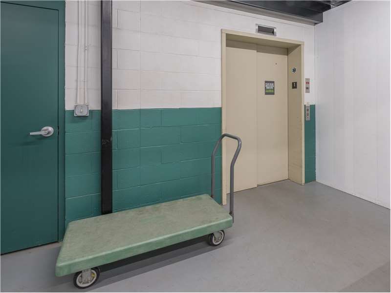 Extra Space Storage  1701 Osgood St in North Andover, MA