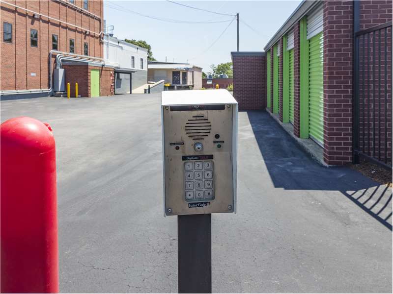10×5 Self Storage Unit in Norwood, MA 934 Washington St Norwood, Massachusetts 2