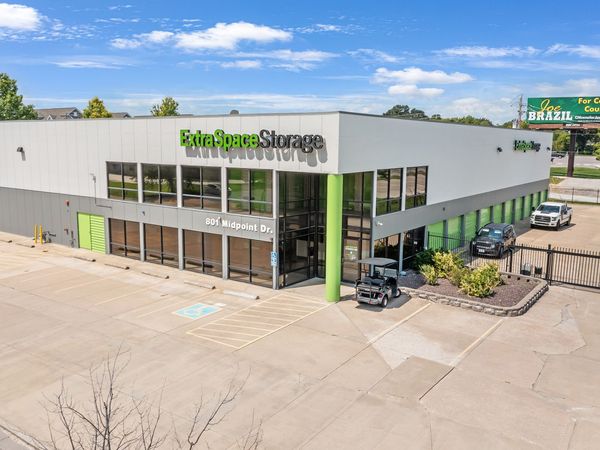 Extra Space Storage facility at 801 Midpoint Dr - O'Fallon, MO