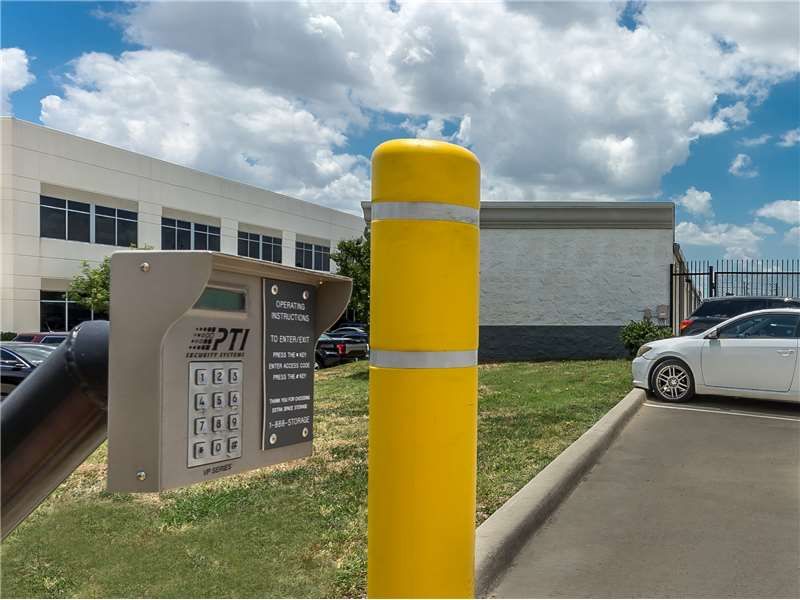 Extra Space Storage  4251 State Hwy 161 in Dallas, TX