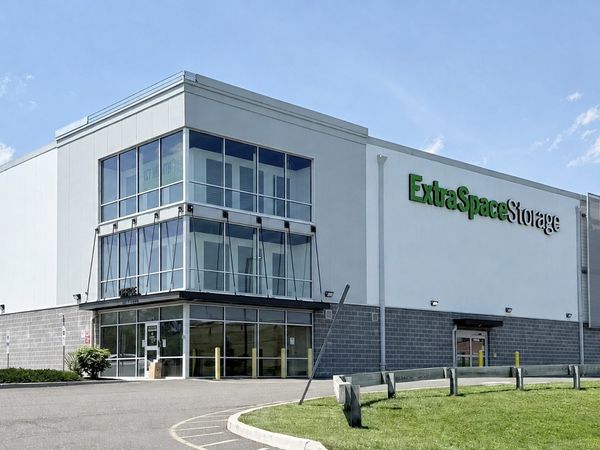 Extra Space Storage facility at 33 NJ-17 - East Rutherford, NJ