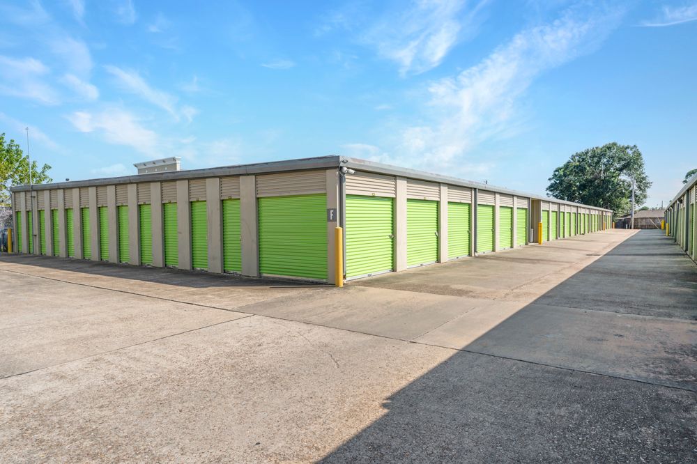 Extra Space Storage  2410 Marina Bay Dr in League City, TX