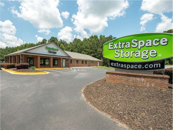 Extra Space Storage facility at 2790 Braselton Hwy - Dacula, GA