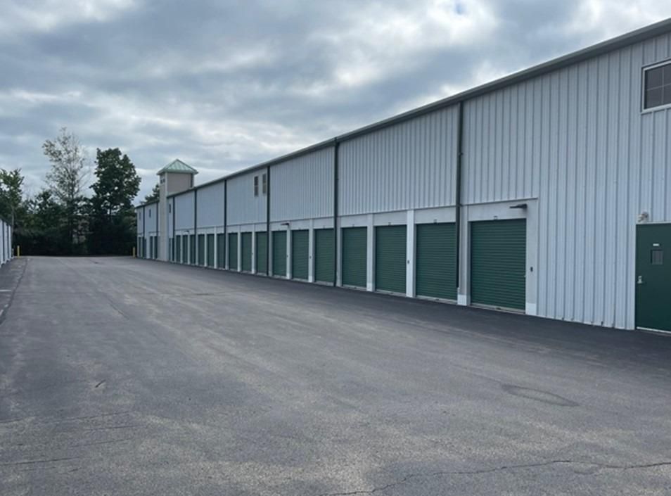 Extra Space Storage  232 N Broadway in Salem, NH