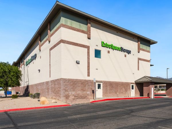 Extra Space Storage facility at 10760 N 116th St - Scottsdale, AZ