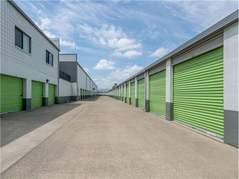 Extra Space Storage  2900 Crescent Springs Pike in Erlanger, KY