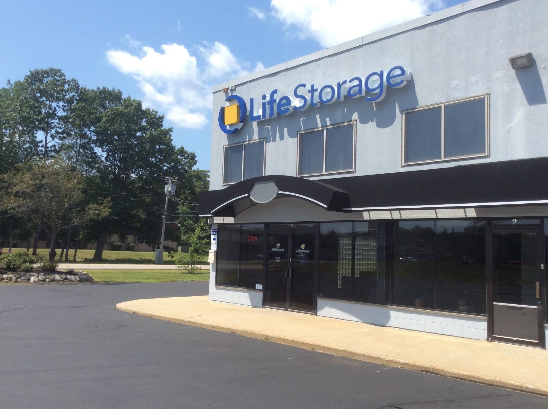5×5 Self Storage Unit in Portsmouth, NH 70 Heritage Ave Portsmouth, New Hampshire