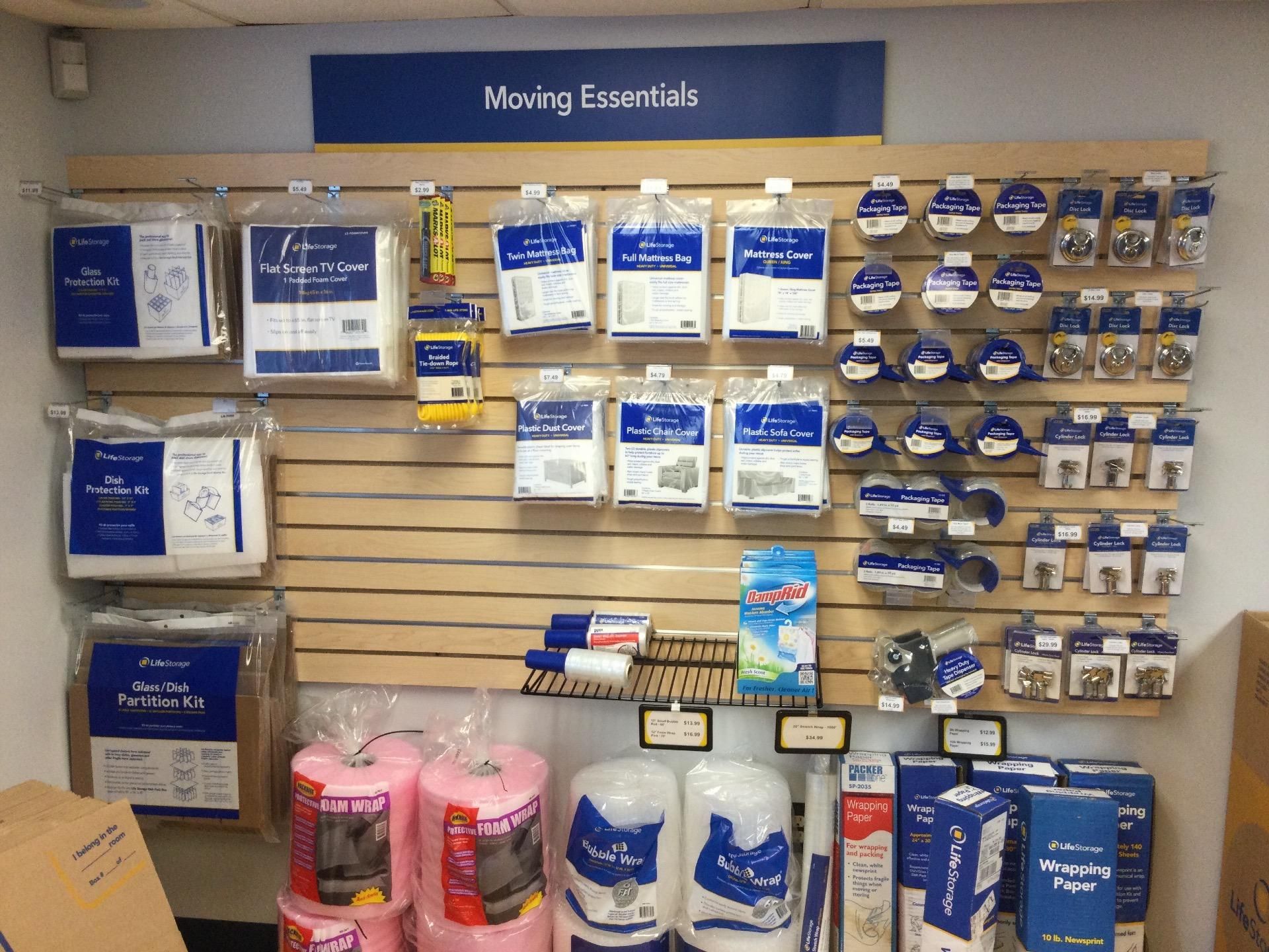 Extra Space Storage  140 Neponset Valley Pkwy in Dedham, MA