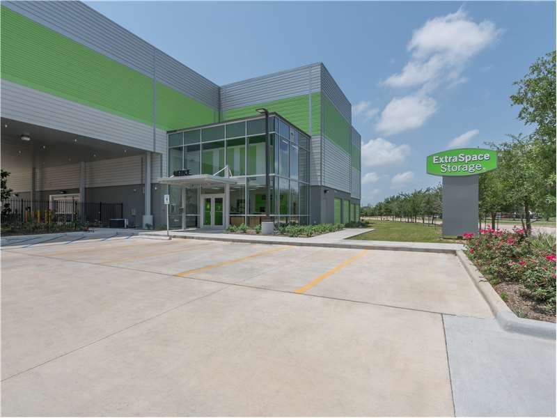 Extra Space Storage  3505 W Bellfort Ave in Houston, TX