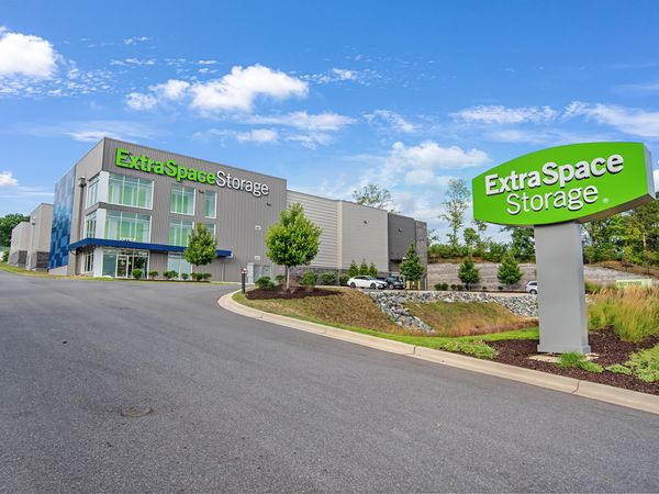 Extra Space Storage facility at 4700 Beech Rd - Temple Hills, MD