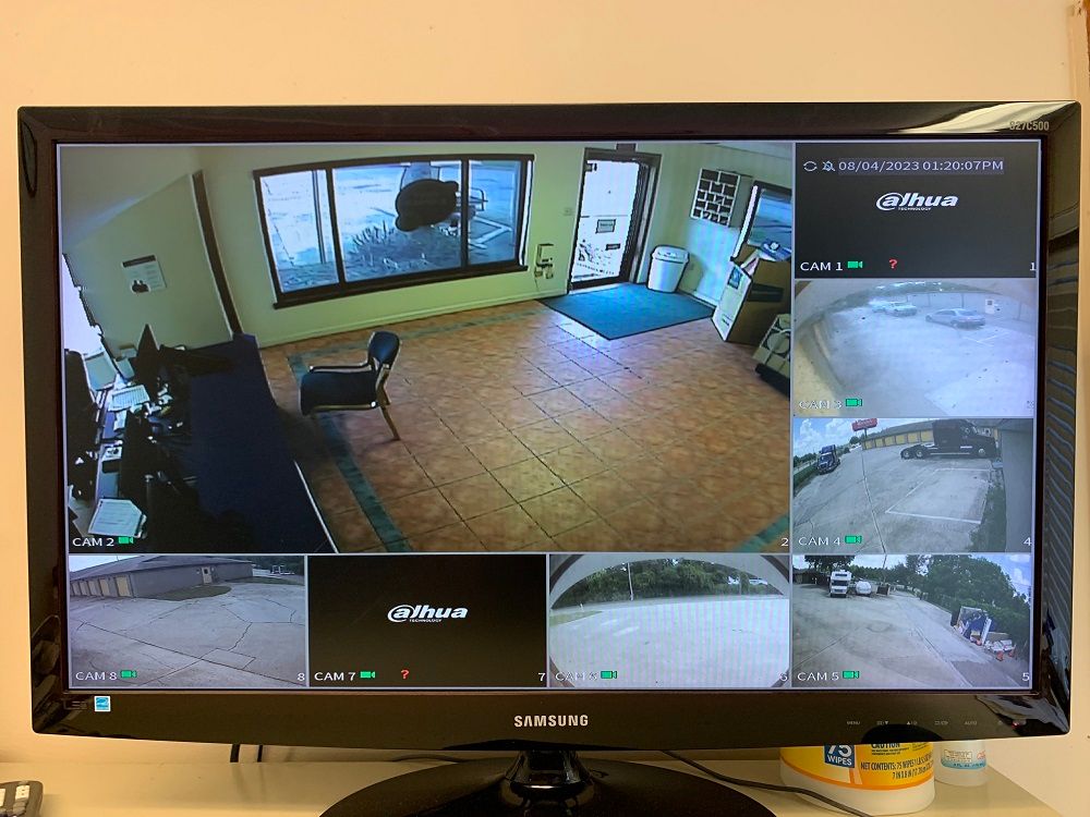 Extra Space Storage  3075 Enterprise Rd in DeBary, FL