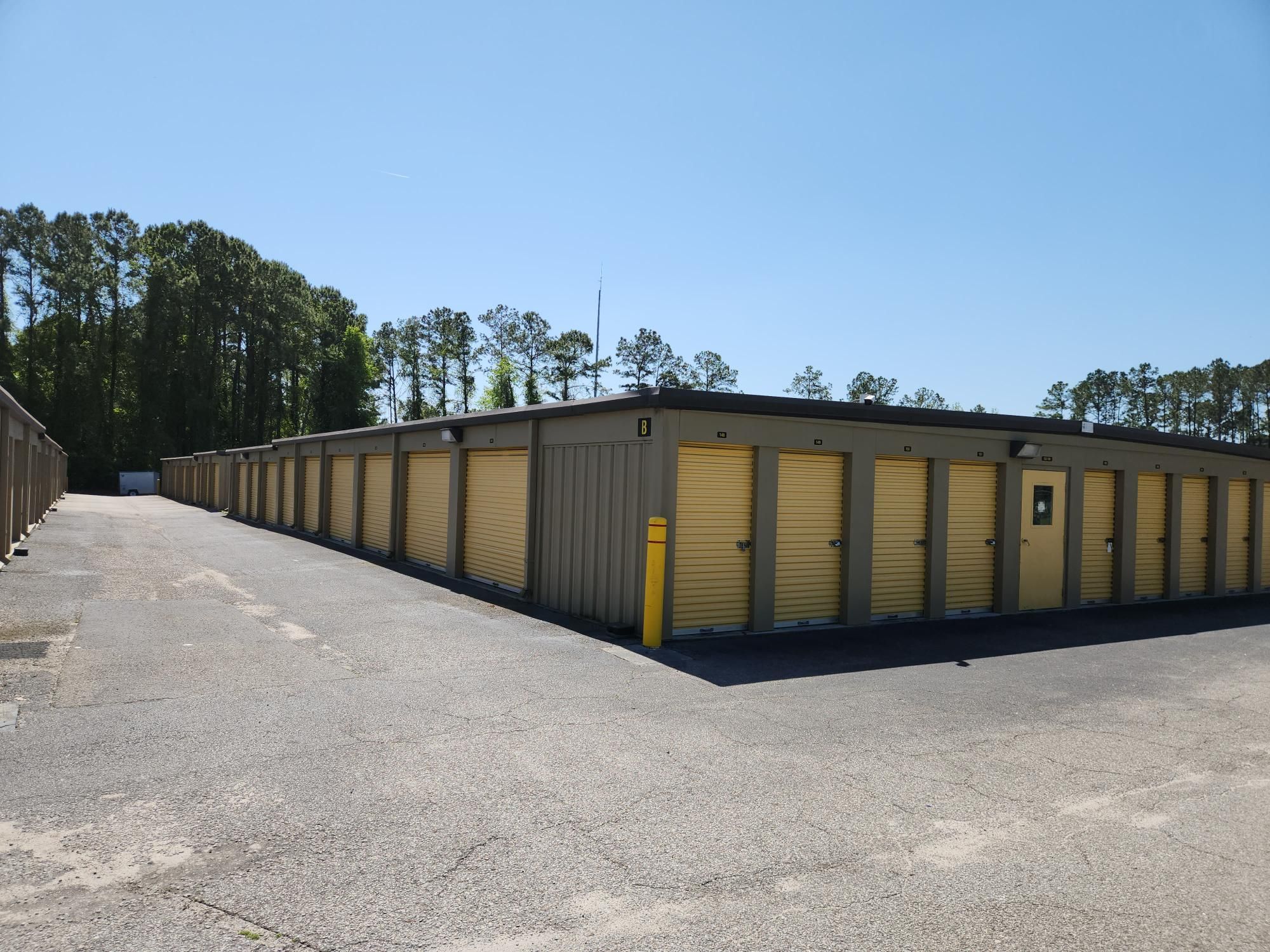 Extra Space Storage  19 Sheridan Park Cir in Bluffton, SC