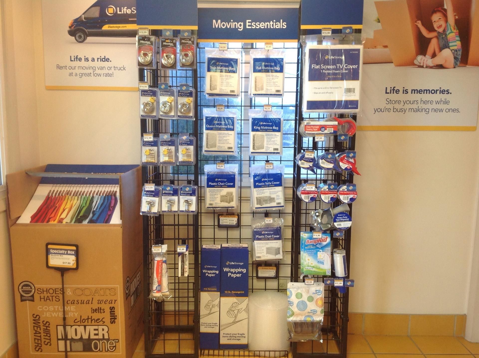 Extra Space Storage  3787 Elm Rd NE in Cortland, OH