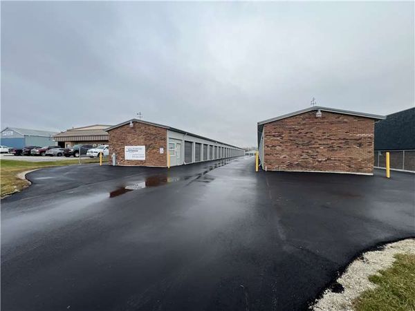 Extra Space Storage facility at 145 Industry Ave - Frankfort, IL