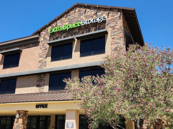 Extra Space Storage facility at 11061 N Oracle Rd - Oro Valley, AZ