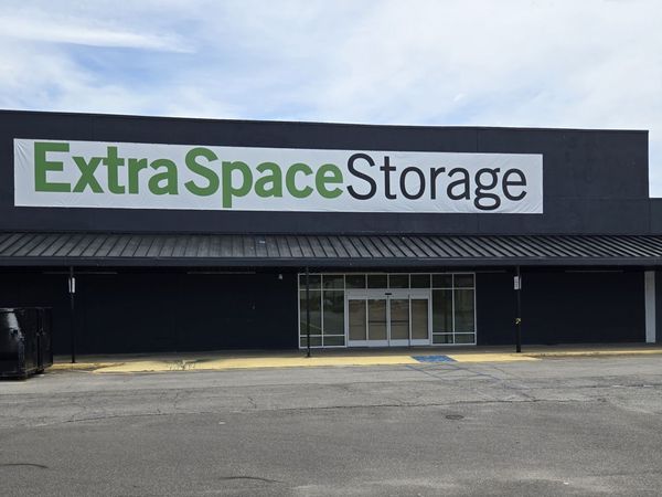 Extra Space Storage facility at 3311 Riverside Dr - Danville, VA
