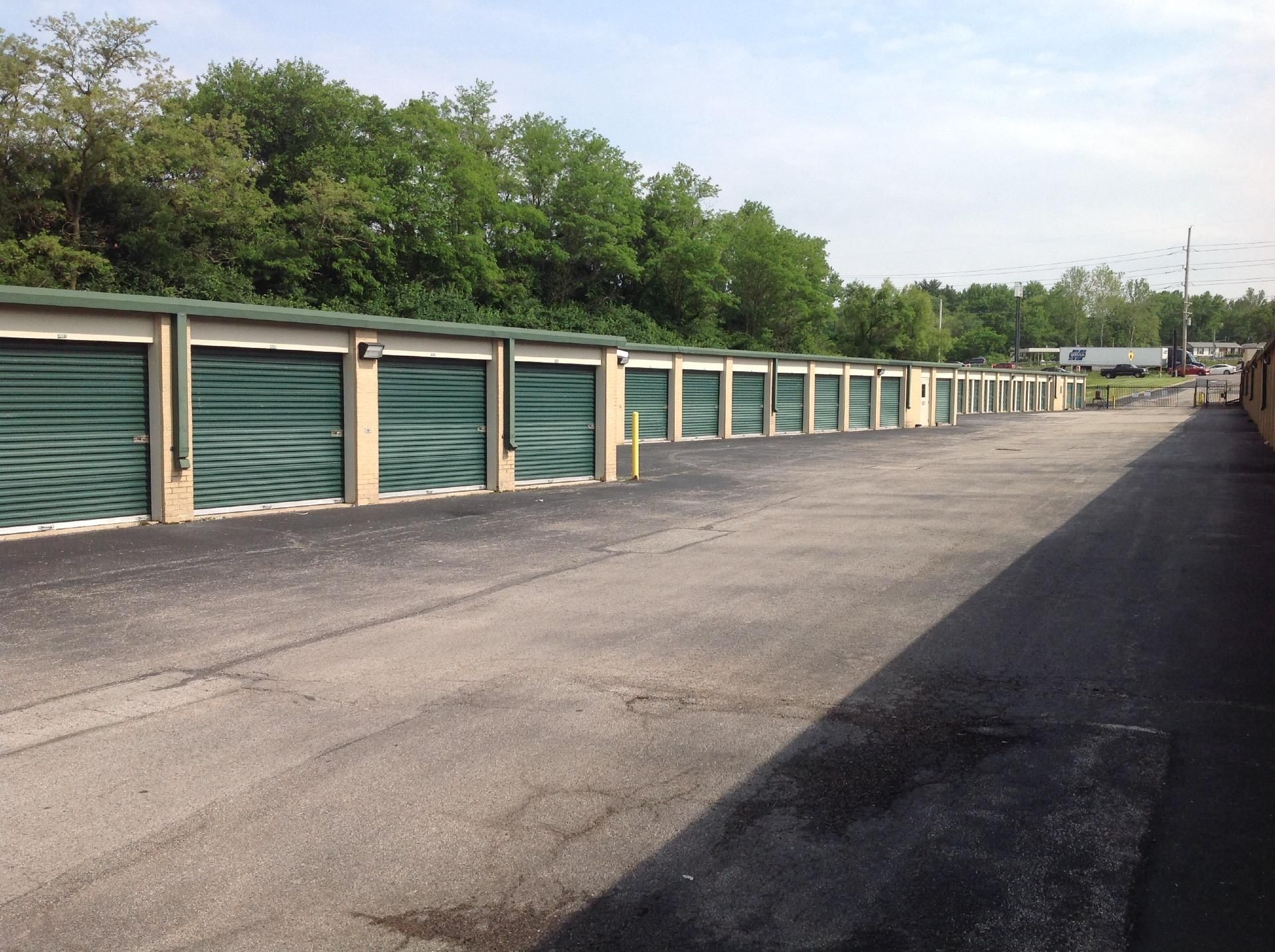 Extra Space Storage  1475 Dunn Rd in St Louis, MO
