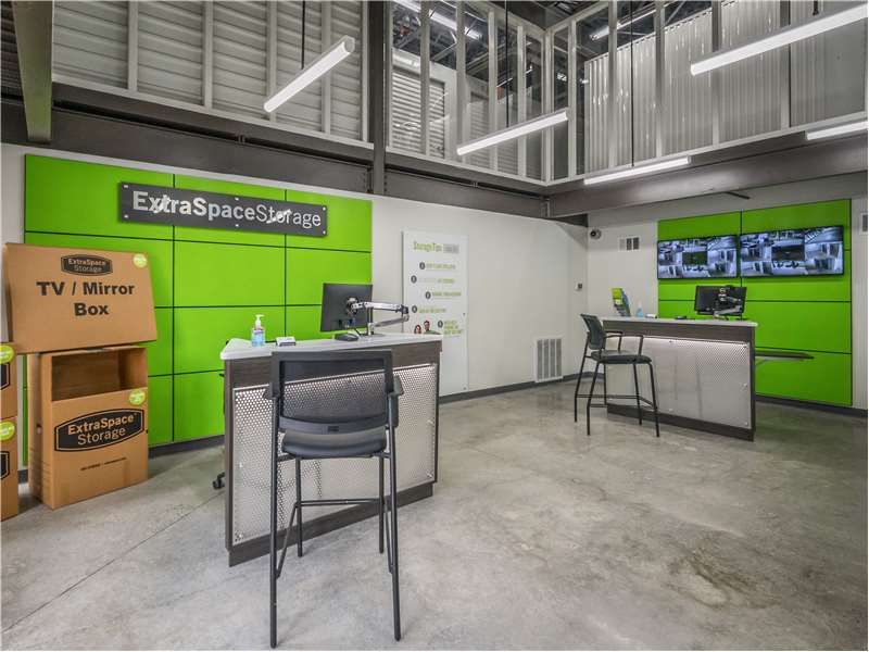 Extra Space Storage  2035 Powers Ferry Rd SE in Atlanta, GA