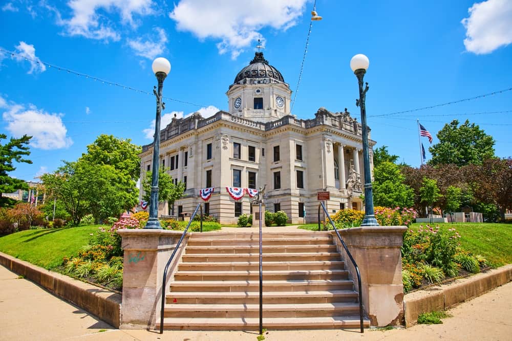 Article image for: How Much Does Hiring a Moving Company Cost in Bloomington?