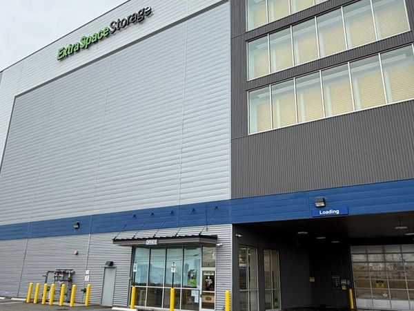 Extra Space Storage facility at 4 Bay Blvd - Lawrence, NY