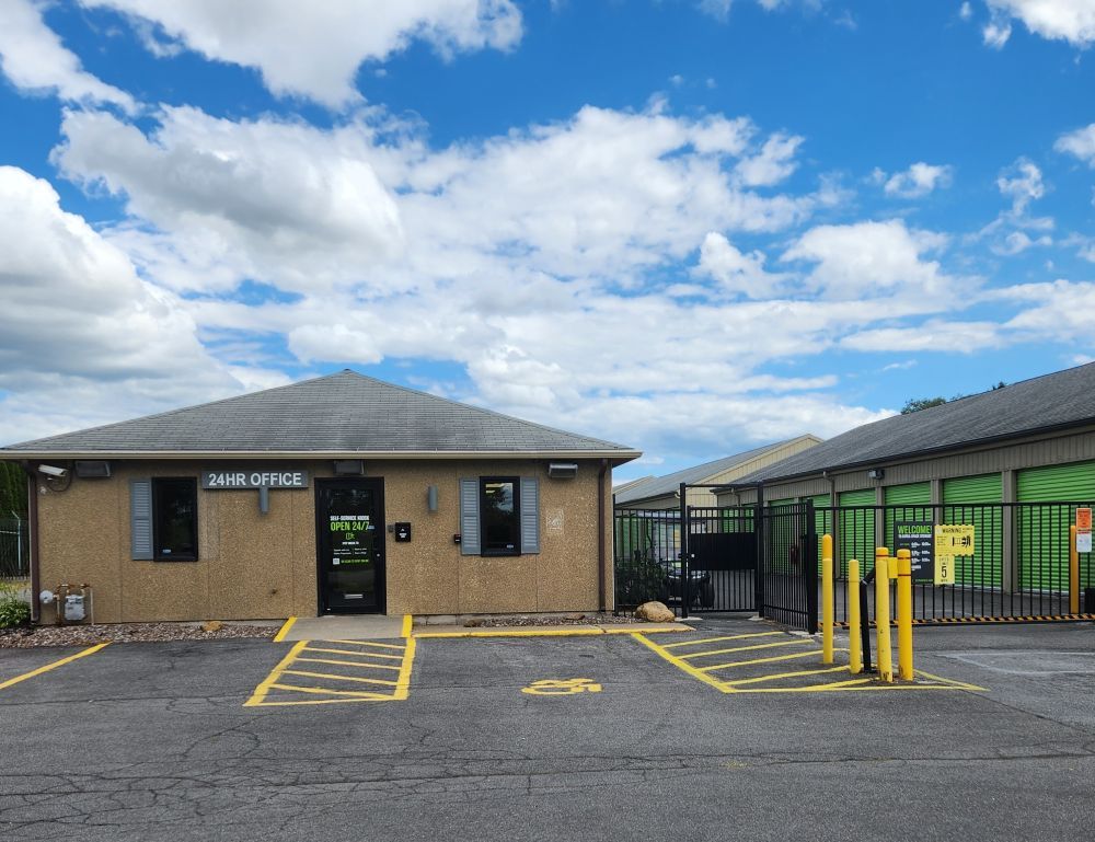 10×30 Parking Lot in Liverpool, NY 7266 Henry Clay Blvd Liverpool, New York