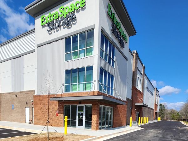 Extra Space Storage facility at 8160 Old City Pond Rd - Covington, GA