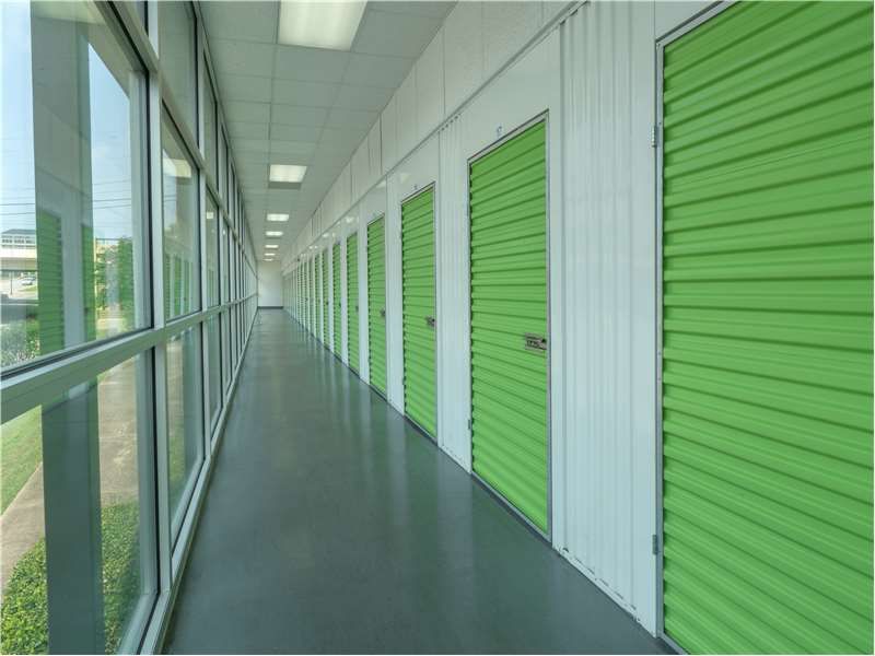 Extra Space Storage  5701 E Northwest Hwy in Dallas, TX