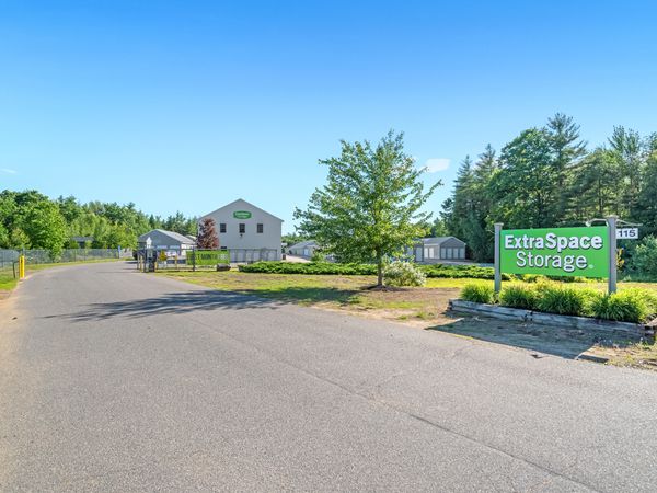 Extra Space Storage facility at 115 Whitehouse Rd - Somersworth, NH