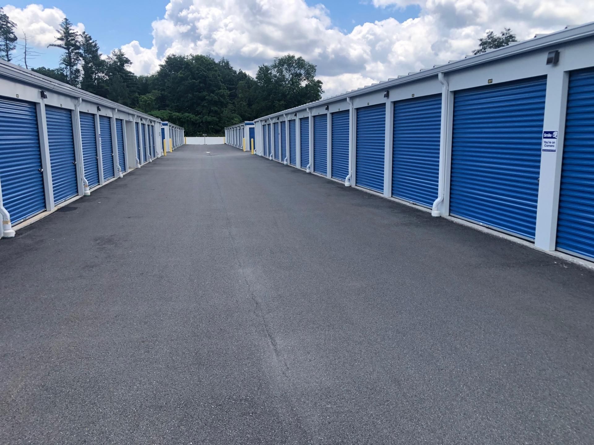 Extra Space Storage  6 Smith Ln in Londonderry, NH