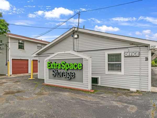 Extra Space Storage facility at 2505 Winchester Rd NW - Huntsville, AL