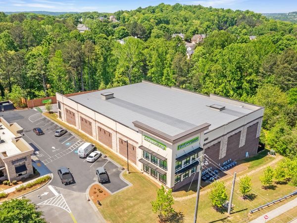 Extra Space Storage facility at 6002 Cumming Hwy - Sugar Hill, GA
