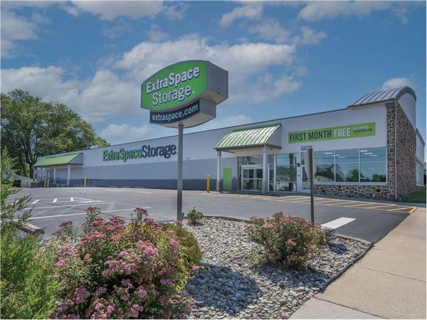 Extra Space Storage facility at 101 N Black Horse Pike - Bellmawr, NJ