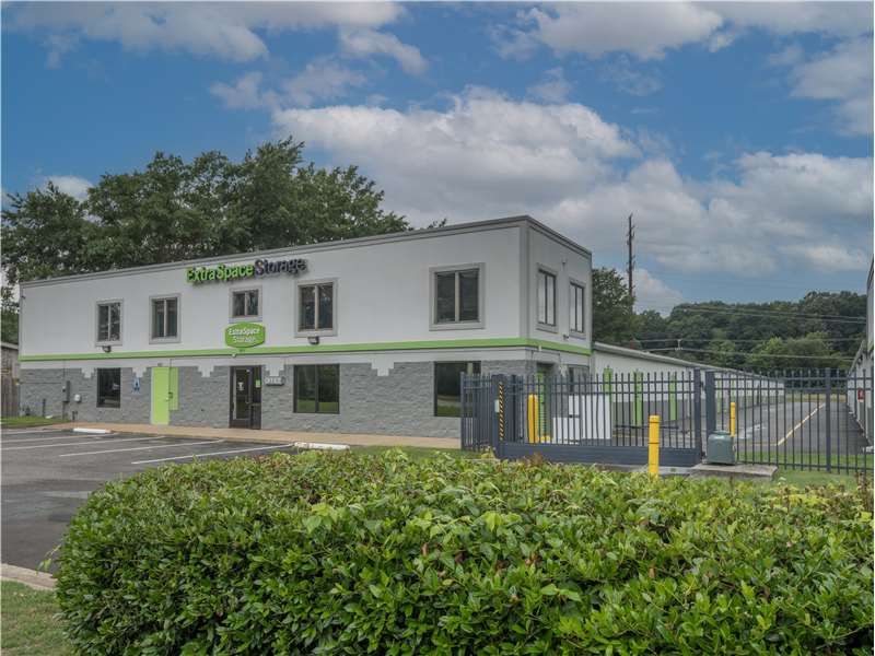 26×6 Self Storage Unit in Newport News, VA 801 J Clyde Morris Blvd Newport News, Virginia