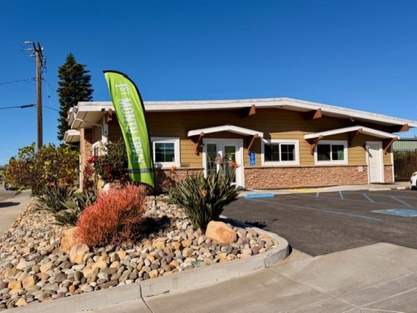 Extra Space Storage facility at 262 Montgomery Ave - Oxnard, CA