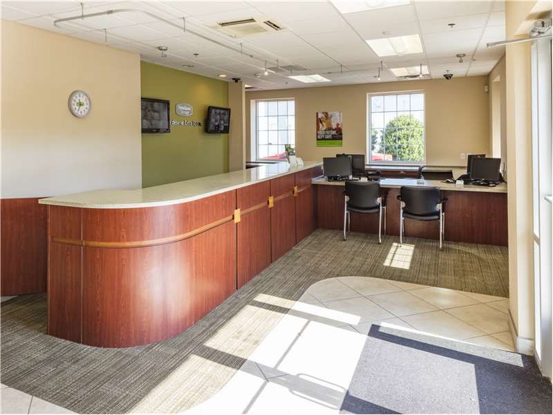 10×8 Self Storage Unit in Chesapeake, VA 200 Poplar Hill Rd Chesapeake, Virginia 3