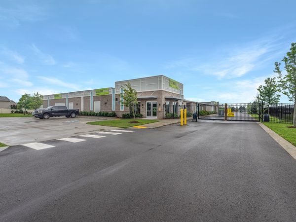 Extra Space Storage facility at 5065 Santana St - Murfreesboro, TN
