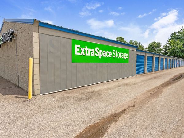 Extra Space Storage facility at 245 W Main St - Hanover, IN