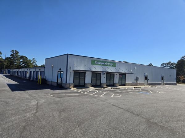 Extra Space Storage facility at 1041 Rosewood Cir - Loganville, GA
