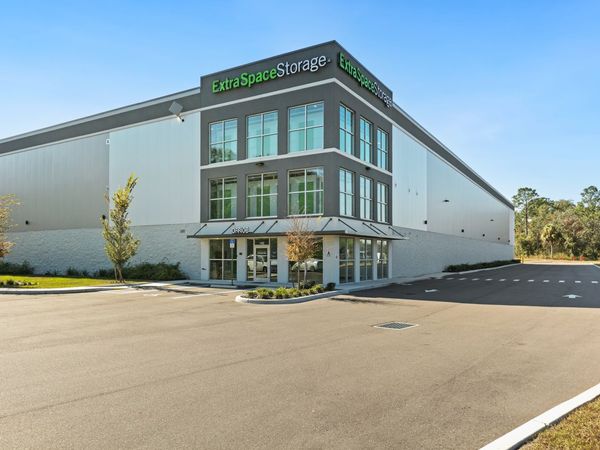 Extra Space Storage facility at 11622 State Road 52 - Hudson, FL