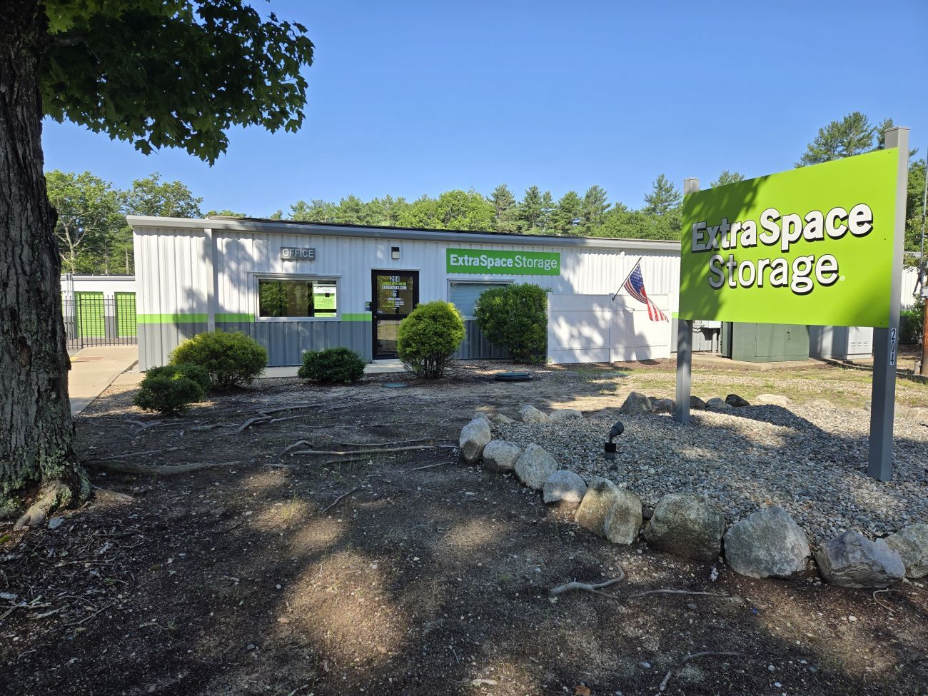 10×20 Garage in Middleboro, MA 204 Everett St Middleboro, Massachusetts